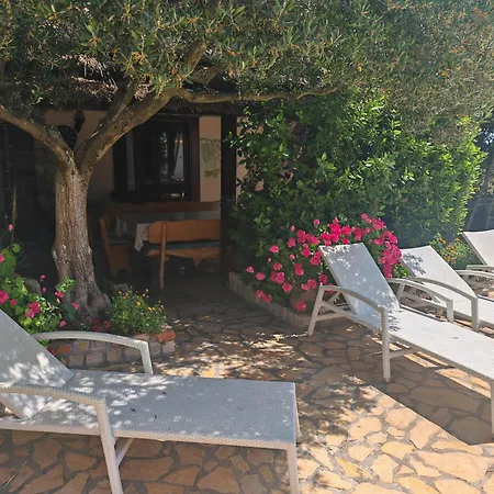 Сasa de vacaciones Olive House Zadar